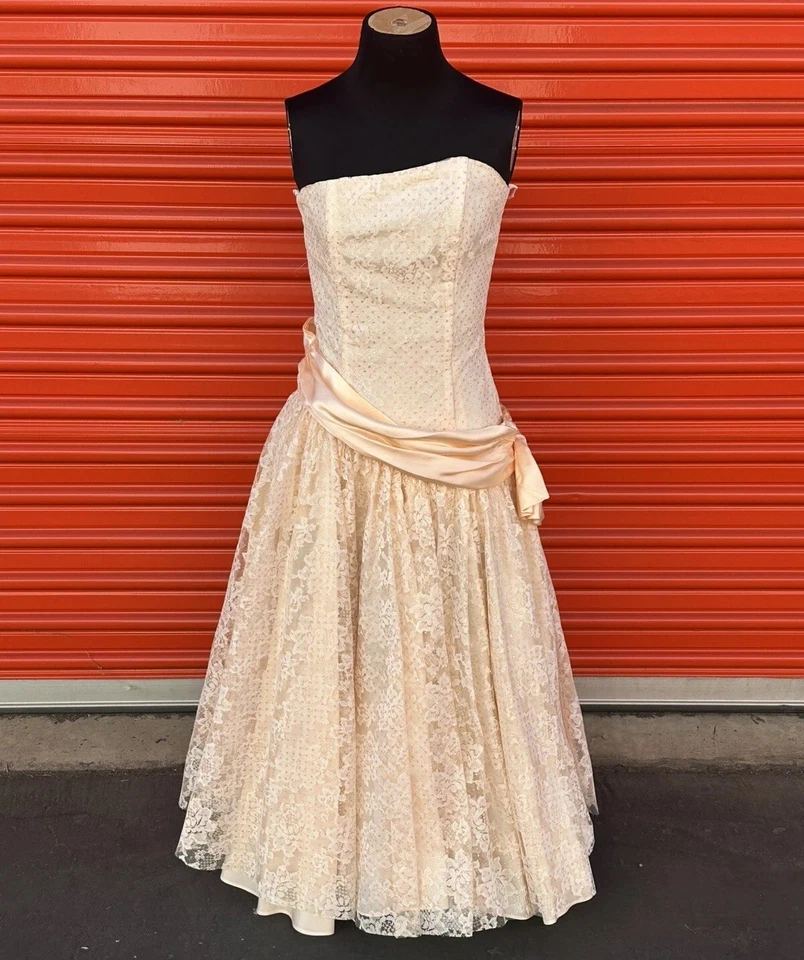  Vestido sin tirantes de encaje formal de baile Zum Zum Zum Melocotón naranja purpurina 7/8 Vintage 80s Foto 1 de 4