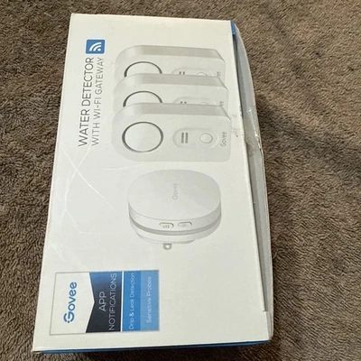 Govee Water Detector 3 Pack with RF Wi-Fi Gateway H5054 + H5040 - Image 1 of 4