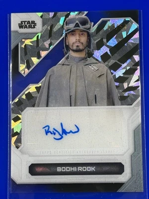Riz Ahmed as Bodhi Rook Auto Gold 43/50 Topps Star Wars High Tek 2024 #A-RA - Image 1 of 3
