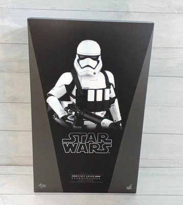 Hot Toys Star Wars First Order Stormtrooper Heavy Gunner 1/6 Figure MMS318 - Image 1 of 4