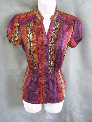 Camisa East 5th Top Talla Pequeña Satén Volantes Frontal Foto 1 de 4