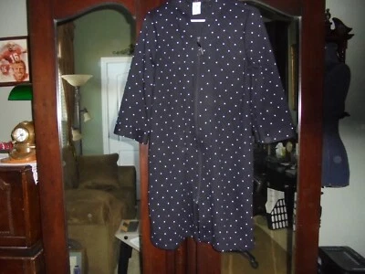 ~CROFT & BARROW~ Black & White Dots Knit Robe, , Sz. M. - Image 1 of 2