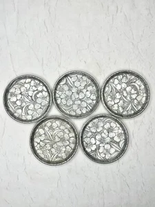 Vintage Hand Forged Everlast Metal Aluminum Floral Dogwood Coasters Set Of 5 - Picture 1 of 7