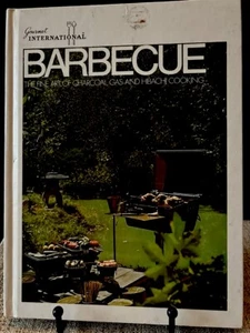 Barbecue The Fine Art Of Charcoal,Gas &Hibachi Cooking,Ed. Carol D. Brent,1971 - Bild 1 von 10