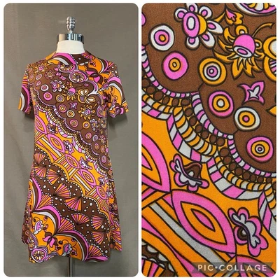 Vintage Late 60s Early 70s Psychedelic Shift Dress Knit Polyester Size Small - Image 1 of 4