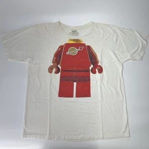 2008 Lego Astronaut The Mini Figure 30 Years T-Shirt - Size XL - Picture 1 of 8