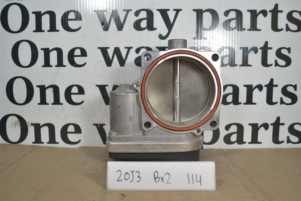 408238426003Z BMW 4.4L X5 Z8 LAND ROVER RANGE THROTTLE BODY 20J3 114 B2 - Image 1 of 4