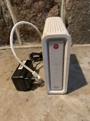 Motorola ARRIS SURFboard SB6141 DOCSIS 3.0 Cable Modem 400 Series White USED - Image 1 of 3