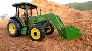 ERTL 15357 JOHN DEERE 5420 TRACTOR W/ 541 LOADER  1:16 SCALE N.I.B. - Picture 1 of 12