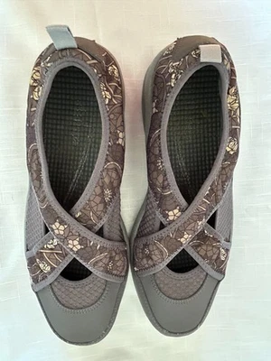 Easy Spirit Wayanna女鞋8M — 第 1/4 张图片