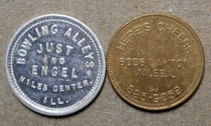 C338 2 IL: Niles Center, Ill., Bowling Alleys – 25c In Drinks + Niles, Ill., Her - Picture 1 of 2
