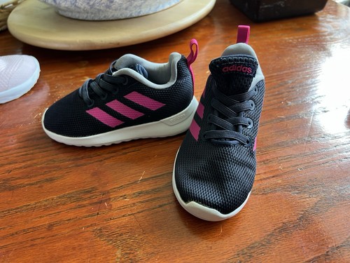 Sneakers Adidas 7C bambino blu navy e rosa