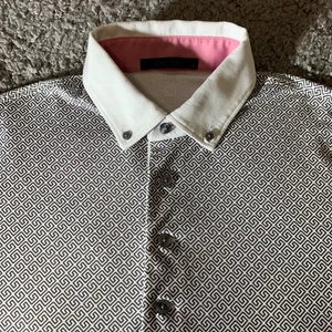 Camisa Polo Greyson Para Hombres Olas S Golf Rendimiento Transpirable AOP En Todas Partes Informal - Imagen 1 de 8