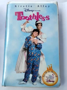 Disney's Toothless Kirstie Alley Lynn Redgrave VHS Clamshell 1998 Fair Condition - Imagen 1 de 14