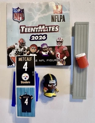 2026 NFL TeenyMates Team Tándem James Harrison & DK Metcalf Steelers con taquillas Foto 1 de 4