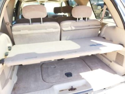 Mesa cubierta de carga trasera Trailblazer EXT 2002-2006 (33H luz cachemir/bronceado) Foto 1 de 4