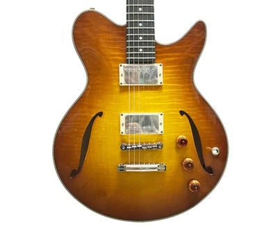 Guitarra Eléctrica Eastman Romeo California Semi-Hueca en Goldburst con Desnudo Foto 1 de 4