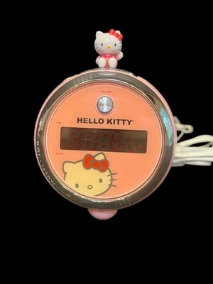 2010 Hello Kitty despertador rosa projeto AM FM relógio rádio LED tempo noite suporte - Imagem 1 de 4