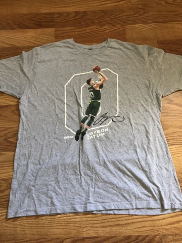Mens Jayson Tatum Boston Celtics NBA T shirt Size Large Cover