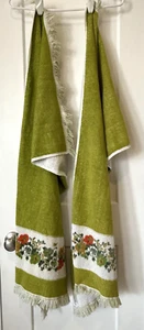 Vintage 1970's JC Penney Fringe Bath Towel Avocado Green Floral Retro Set of 2 - Picture 1 of 15