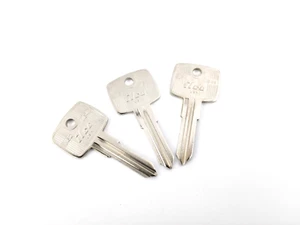 3x Mercedes Benz Ilco Key Blank 1977-1985 W123 240D 280CE 280E 300D 450SL - Picture 1 of 2