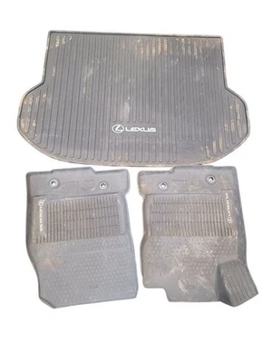 NX200T    2017 Floor Mat 602133 - Image 1 of 4