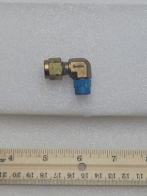 Swagelok Holland Brass 1/4" Tube x 1/8" Mnpt Tubing Adapter B-400-2-2 NOS 1 Qty  - Image 1 of 2