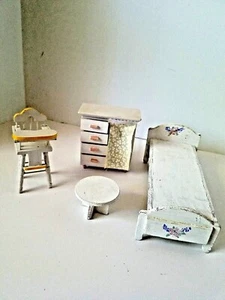 Vintage Doll House Furniture Hand Painted White 4 Pieces - Picture 1 of 5