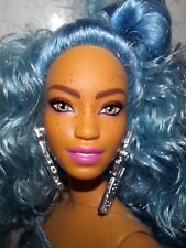Mattel Barbie Extra Curvy Doll with Blue Hair and Freckles GRN39 (N6)