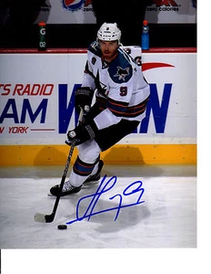 MARTIN HAVLAT Signed SAN JOSE SHARKS 8 x 10 PHOTO AUTO AUTOGRAPH  - Picture 1 of 1