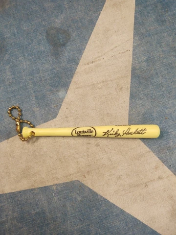 Rare Louisville Slugger Kirby Puckett Plastic Mini Baseball Bat 4.75 In's Cover