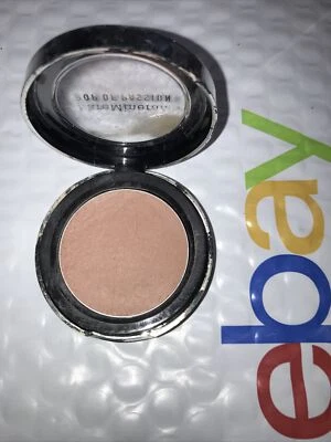 MINERALES DESNUDOS Pop Of Passion Bálsamo Rubor MAUVE PASSION sin sellar DEFECTO Foto 1 de 4