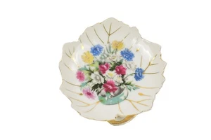 VINTAGE PORCELAIN LEAF DISH FLORAL GILT TRINKET DISH MADE IN JAPAN 5" - Picture 1 of 7