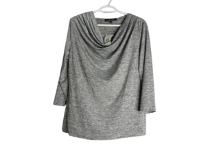 Blusa Evan Picone Manga Larga Drapeada Elastizada Capucha Cuello Gris Jaspeado Talla Grande - Imagen 1 de 9