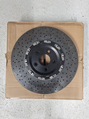 Genuine Jaguar F-Type/XKRS - GT Carbon Ceramic Single Rear Brake Disc - T2R23861 Foto 1 de 4