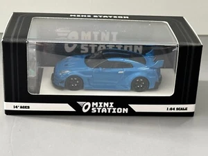 MINI STATION 1:64 FAST & FURIOUS NISSAN GTR EDIZIONE LIMITATA CON BRIAN FIGURE 2 - Foto 1 di 5
