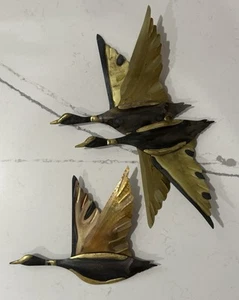 2 Vintage Homco Flying Ducks Geese Brass Metal Wall Art Hanging MCM - Picture 1 of 8