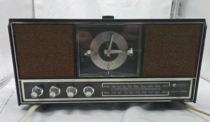 Radio Sveglia Vintage General Electric GE AM/FM Modello Sconosciuto Testata Funzionante  - Foto 1 di 12