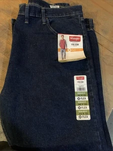 Wrangler Herren Fünf Sterne Blau Jeans Größe 44x32 Regular Fit Denim 5 Taschen Neu mit Etikett - Bild 1 von 5