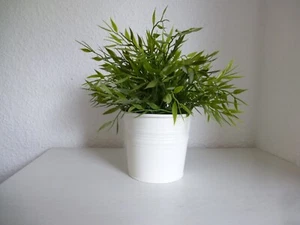 IKEA SOCKER Pflanztopf Übertopf Weiß Metall + FEJKA Topfpflanze, künstlich, 9cm - Bild 1 von 3