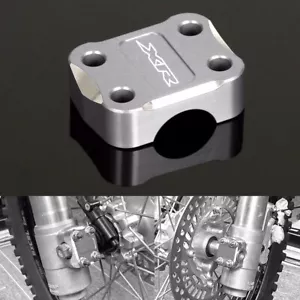 PLATA EJE DELANTERO SOPORTE ABRAZADERA CUBIERTA PARA HONDA XR400R 1996-2004 XR650L 1993-2024 - Imagen 1 de 5