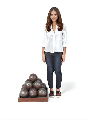 Estatua pirámide bola de cañón - decoración temática pirata - interior exterior Foto 1 de 4