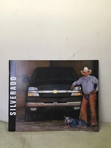 Folleto Chevy Silverado 2002 - Imagen 1 de 5