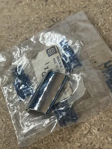 JAGUAR E-TYPE S-TYPE XK140 XK150 XJ6 XJ12 XK140 MK2 CLIP PANTALLA UNIÓN BD5366/1 - Imagen 1 de 2