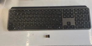 Klawisze Logitech MX Bezprzewodowa podświetlana klawiatura - czarna 820-009140 z kluczem sprzętowym - Zdjęcie 1 z 7