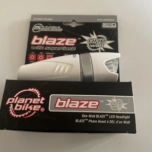 Planet Bike Blaze Superflash Bicycle Headlight One Watt - 2 AA Batteries Needed - Picture 1 of 1