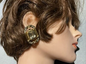 CAROLEE Clip en Pendientes Tono Dorado Blanco Facetado Cuarzo y Estrás - Imagen 1 de 5