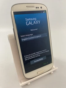 Samsung Galaxy S3 White Unlocked 16GB 4.8" 8MP Android Smartphone Fault #C03 - Picture 1 of 15