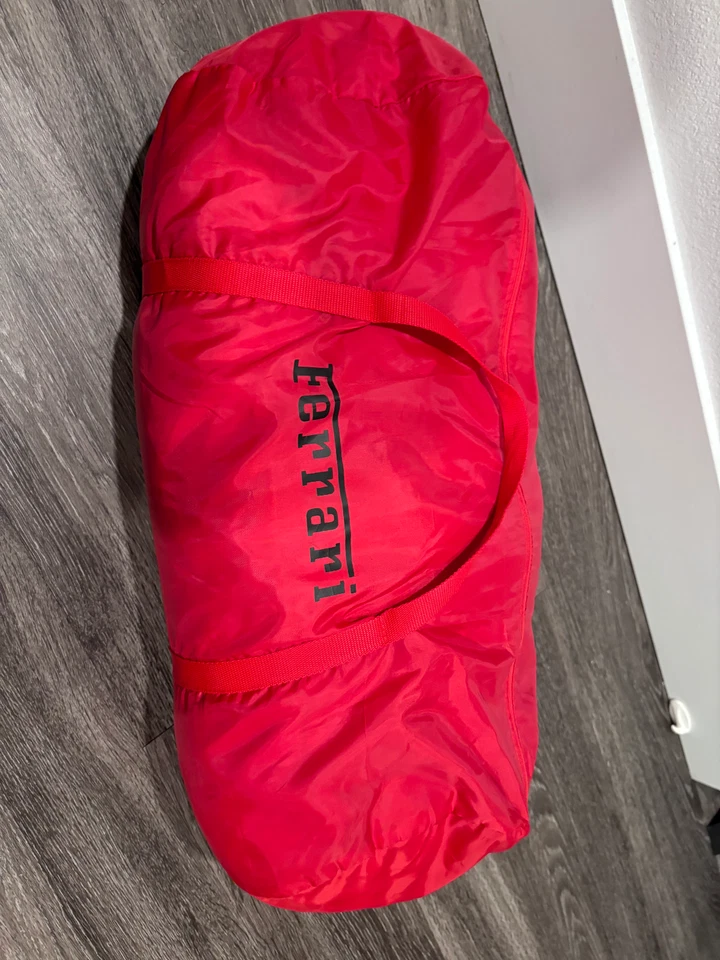 Funda y bolso coche Ferrari 488 rojo nuevo Foto 1 de 1
