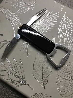 Flaschenöffner mit Messer und Gabel - Bild 1 von 4